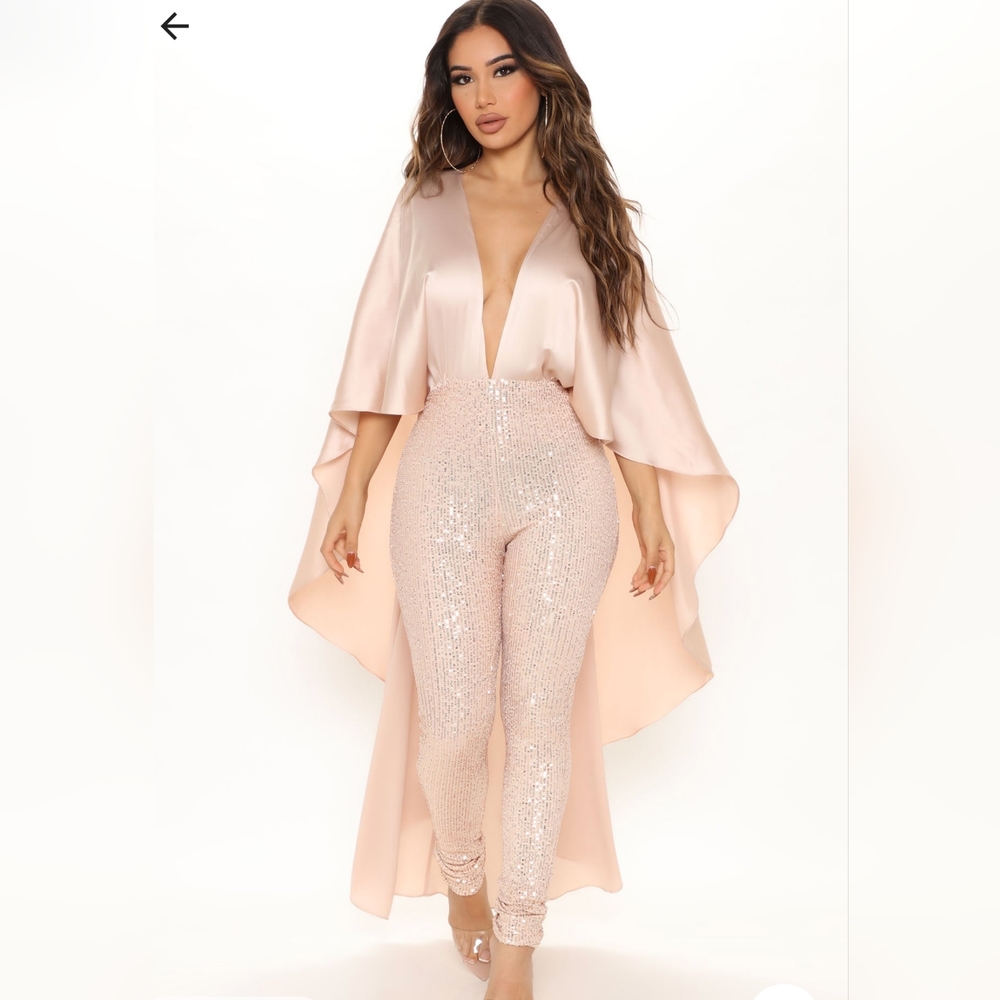Fashion Nova medium rose gold